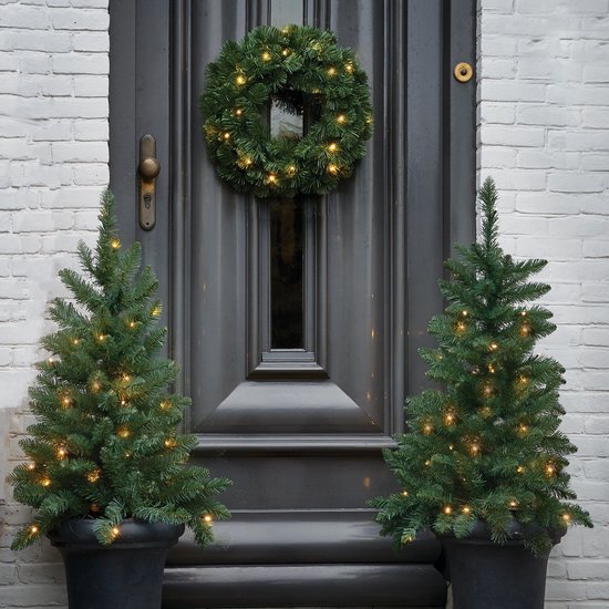 Black Box Trees Norton Weihnachtsbaum- und Weihnachtskranz-Set – 2 künstliche Weihnachtsbäume und 1 Kranz mit LED-Beleuchtung – Grün