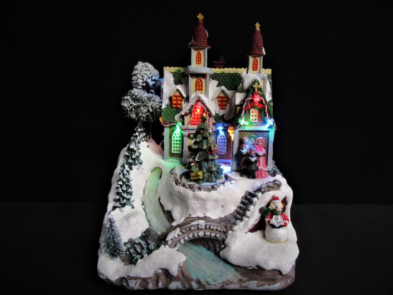 Weihnachtsszene Kirche mit faseroptischem Fluss - mehrfarbig - 19 x 18 x 25 cm - LED-Lichter, Musik & Bewegung