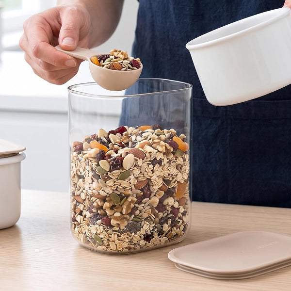Brabantia Vorratsbehälter mit Messlöffel, 2 l – 18,3 x 15,4 x 10,6 cm