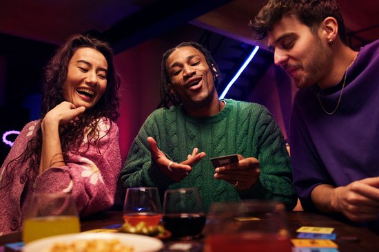 Jumbo Hitster Original – Niederländisches Partyspiel – Musikspiel – Aktionsspiel