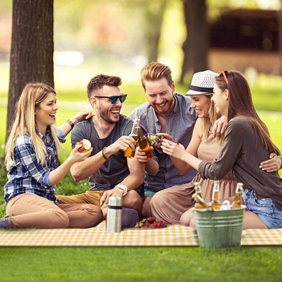 Fuegobird- Picknickdecke-200 x 200 cm- Stranddecke- Faltbare Campingdecke- Wasserdicht- Sandfeste Picknickmatte- Tragbare Gartenstrandmatte- Maschinenwaschbar- Für Camping- Garten- Park- Strand- Geeignet als Krabbeldecke für Kinder (gelb)