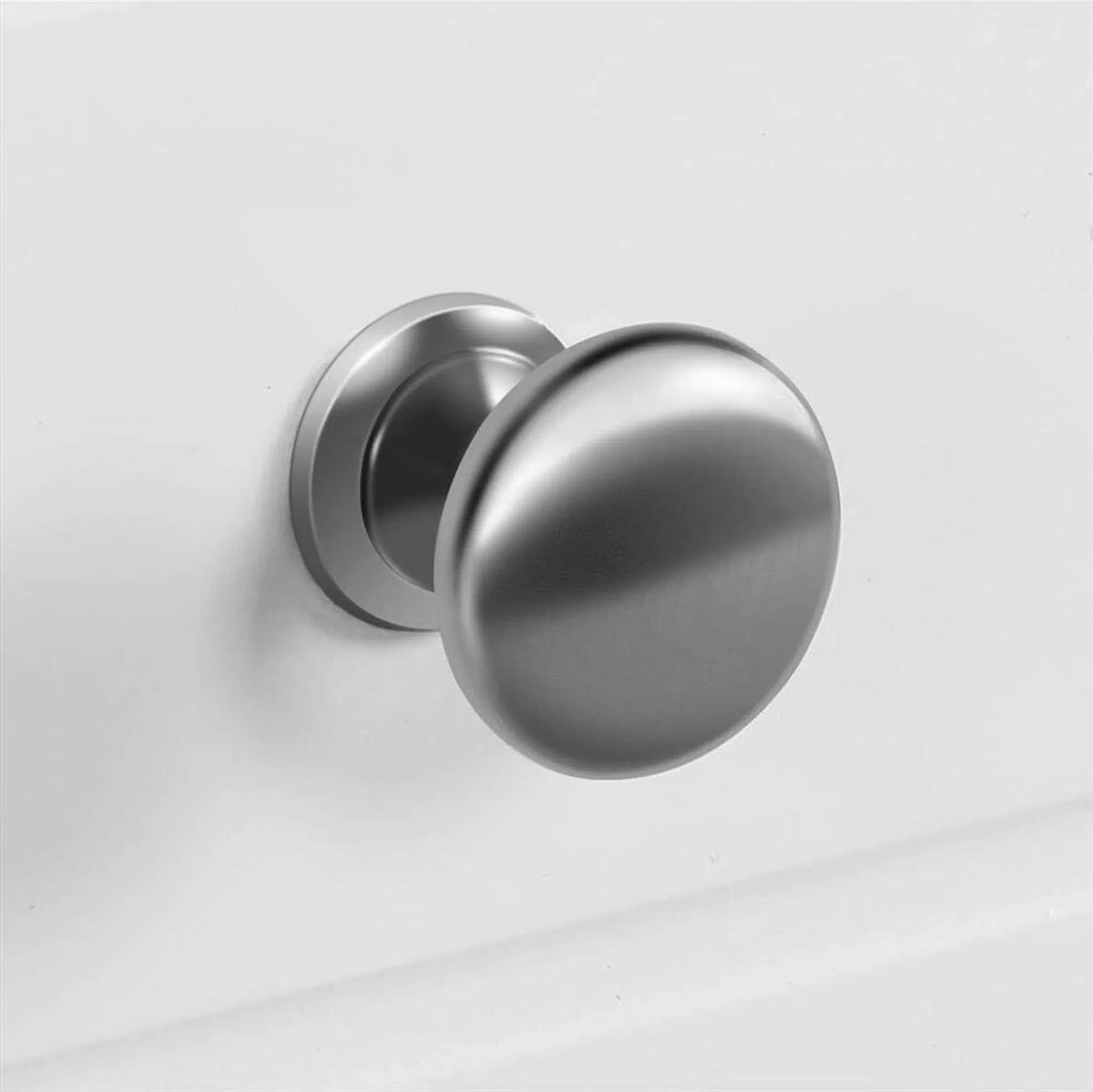 Yaheetech Nachttisch mit 3 Schubladen - Ausgestattet mit Aluminium-Knopfgriffen und feuchtigkeitsbeständiger lackierter Oberfläche und hochwertigen Schubladenführungen - Für Schlafzimmer und Wohnzimmer - Weiß E1 MDF - 40 x 40 x 60 cm