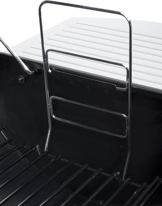 Landmann Black Taurus 440 Holzkohlegrill – Robustes Design – Große Grillfläche