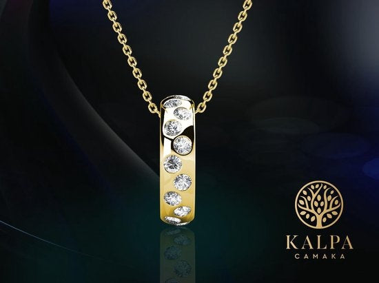 Yolora Damenhalskette mit Anhänger - Kalpa Camaka Kristalle - Farbe Gold - 18K Gelbgold vergoldet - Damenhalskette Gold - Schmuck - Halskette - Luxuriöse Geschenkbox - Geschenkbox - Exklusive Geschenkbox - Schöne Geschenkverpackung