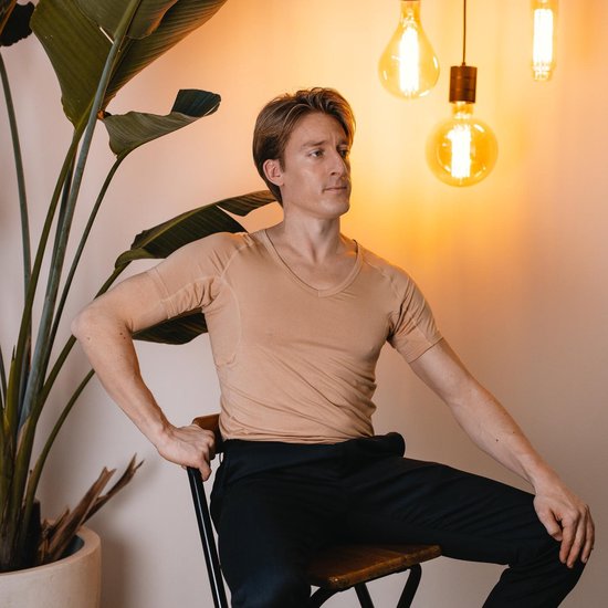 Anti Sweat Shirt - Fibershirts® - Eingenähte Achselpads - Unterhemd - Hautfarbe - V-Ausschnitt - Herren - Größe XXL