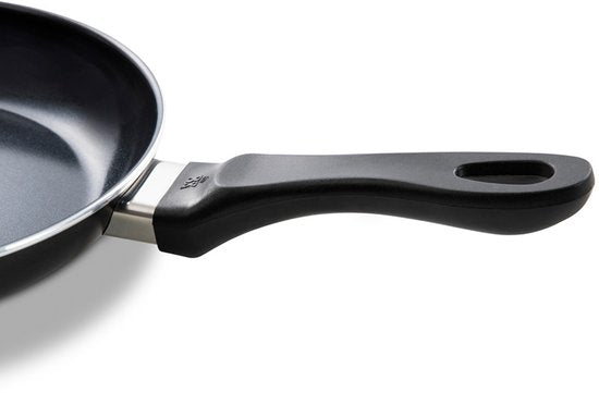 BK Vivid Pfannenset, 2-teilig – 24/28 cm – PFAS-freie Antihaftbeschichtung – Induktionspfanne – Keramikpfanne – Ofenfest bis 160 °C – Kaltgriffe – Schwarz