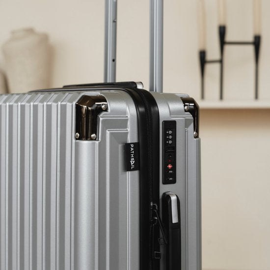 Pathsail - Handgepäck Koffer - 40L x 55CM - PC - inkl. TSA-Schloss & Spinner-Räder - Silber