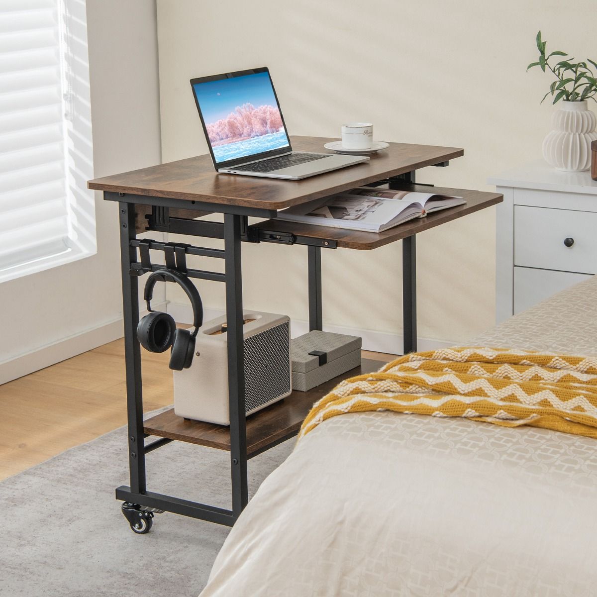 Coast Mobiler Computertisch – ausziehbare Tastaturablage – Ablagefach und Haken – rustikales Braun 80 x 50 x 78 cm