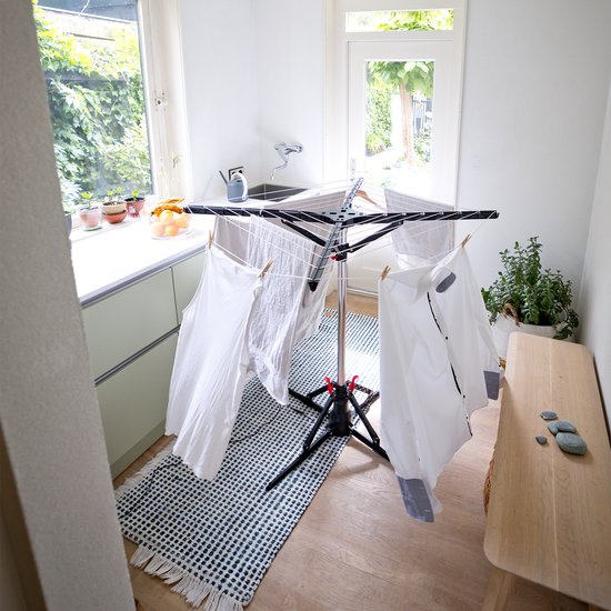 Nexxt Elektrischer Wäschespinner – 17M – Energiesparend (10 W) – Zusammenklappbar – Automatische Drehfunktion