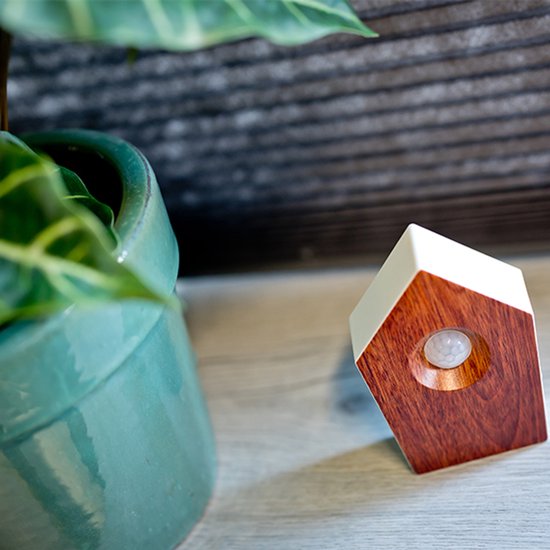 Nexxt Bird Sound House mit Sensor für die Toilette - Einstellbare Lautstärke - WC - Bewegungsmelder - 8,6 x 3,5 x 12,5 cm - 90 g - Schrank - Vogelkasten - Dunkelbraun