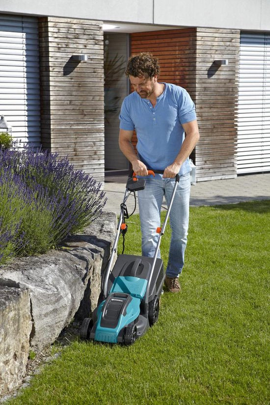 GARDENA Powermax 32 Rasenmäher – Schnittbreite 32 cm – Rasenflächen bis zu 200 m²