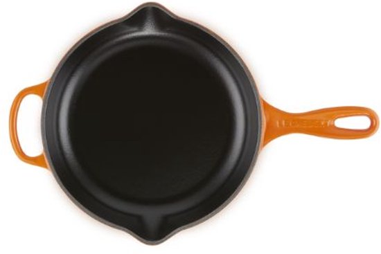 Le Creuset Skillet Signature – Orangerot – Ø 23 cm – Emaillierte Antihaftbeschichtung – Für alle Herdarten geeignet, einschließlich Induktion – Spülmaschinenfest – Lebenslange Garantie