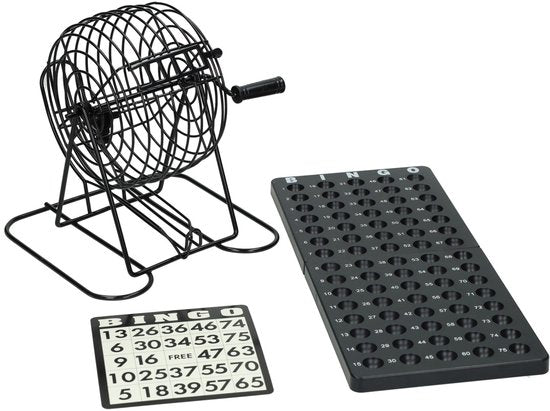 Schwarze Bingo-Maschine mit Spielbrett, Bingo-Karten und Spielmarken