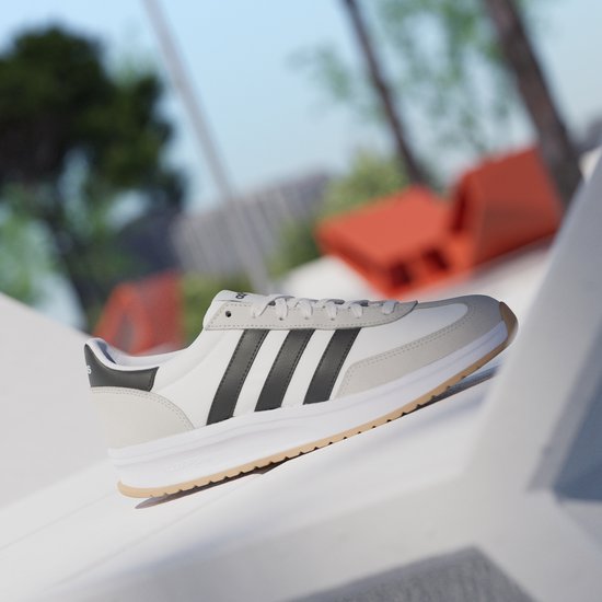 Adidas Sportswear Run 70S 2.0 Schuhe – Unisex – Weiß