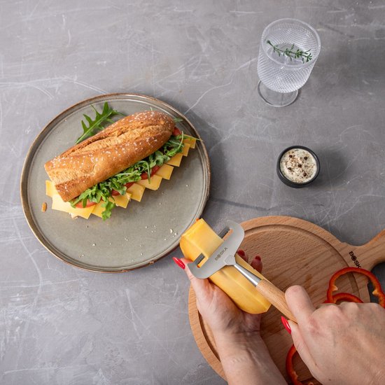 Boska Käseschneider Soft Amigo - Käseschneider für Weichkäse - Edelstahl - Buchenholz - Anti-Stick