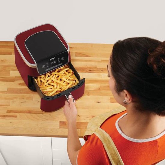 Ninja Airfryer XL PRO AF140EUCM 4,7 Liter Freistehende Heißluftfritteuse in Zimtrot mit 4 Kochprogrammen – Best Buy