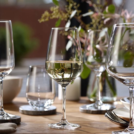 like. by Villeroy & Boch Group - Voice Basic, Weißweinglas-Set, 4-teilig, 356 ml, Kristallglas
