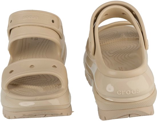 Crocs Classic Mega Crush Sandalen, beige, EU 38–39