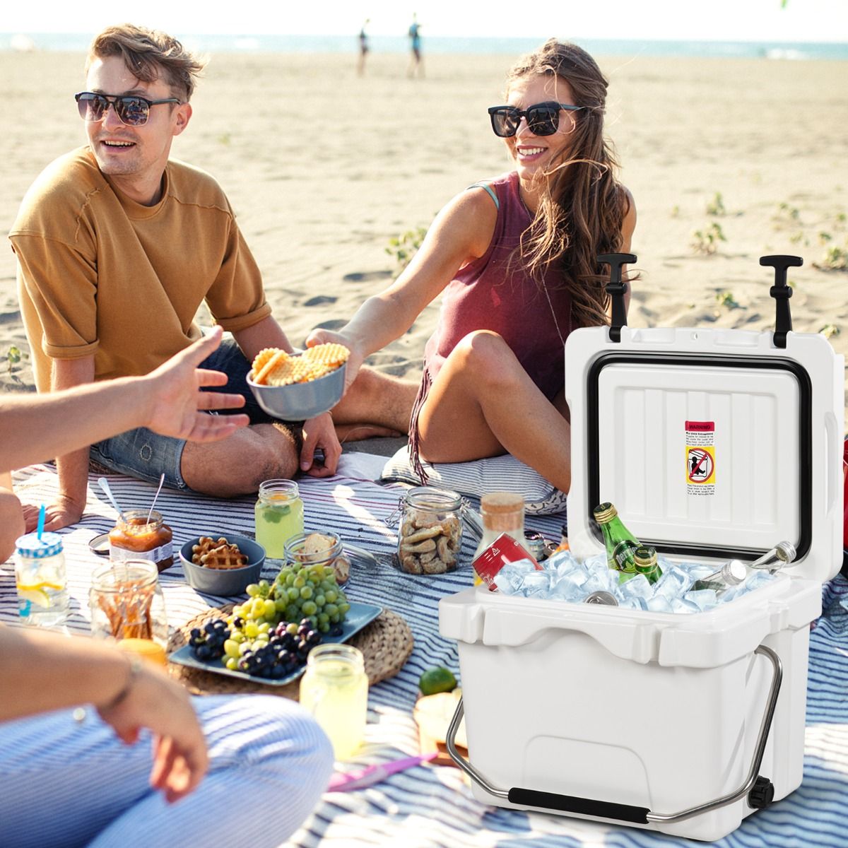 Coast Kühlbox – 15 Liter – mit Tragegriff und Auslaufstopfen – 2 Becherhalter – weiß