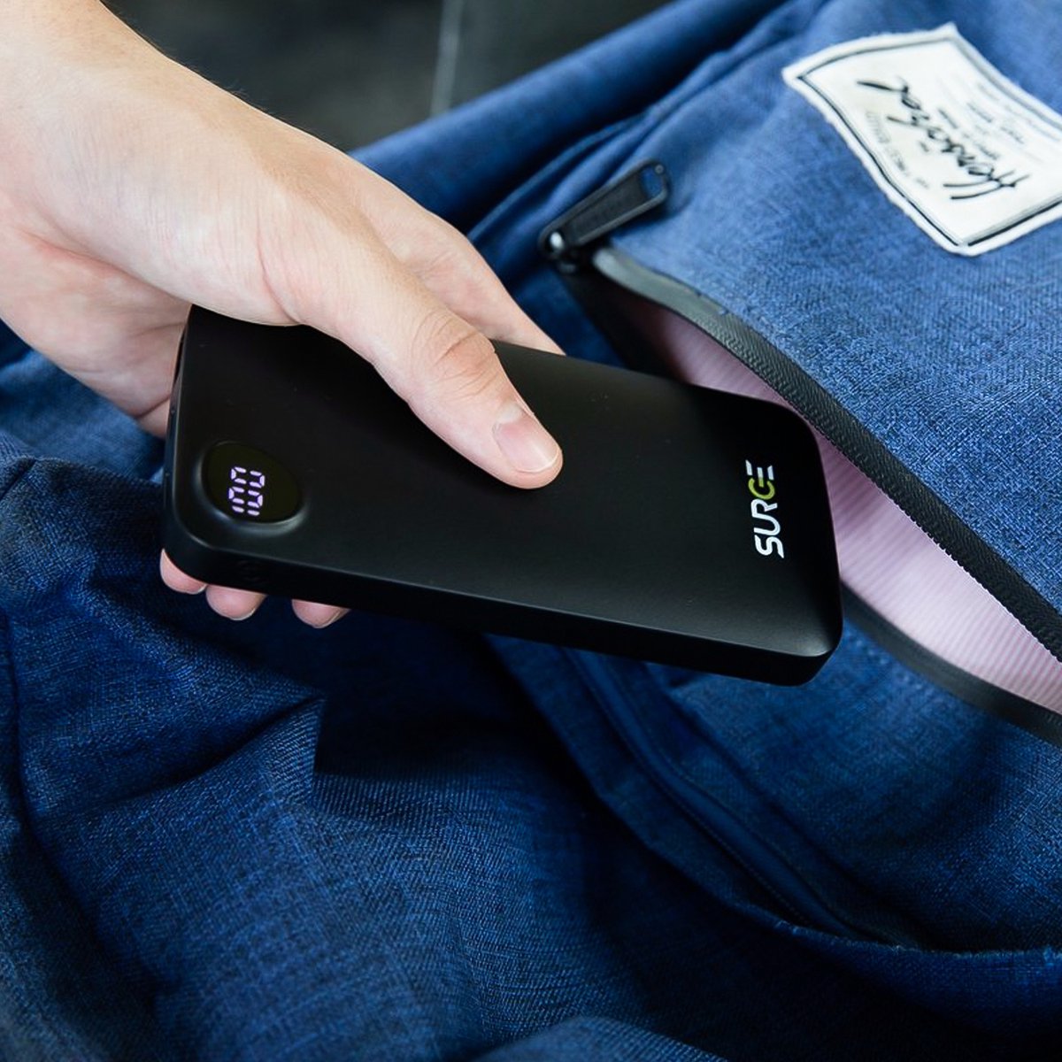 Surge Powerbank - 20.000mAh - 22,5W Schnellladegerät - 2x USB-C & 1x USB-A - 14,5 x 6,8 x 2,9 cm - Schwarz