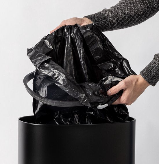 Mülltonne mit Sensor – 50 l – Soft-Close – Fingerabdruckfrei – Hygienische Wahl – Schwarz