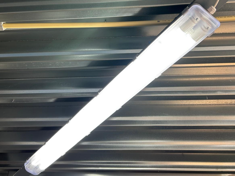 2x Yela Lighting TL LED-Leuchte - 2x18 W - 6500 K