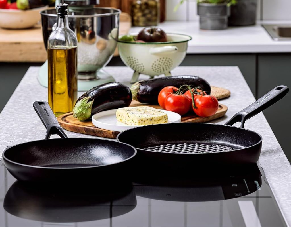 KitchenAid Classic Bratpfanne aus geschmiedetem Aluminium, 20 cm – Schwarz – eloxiertes Aluminium