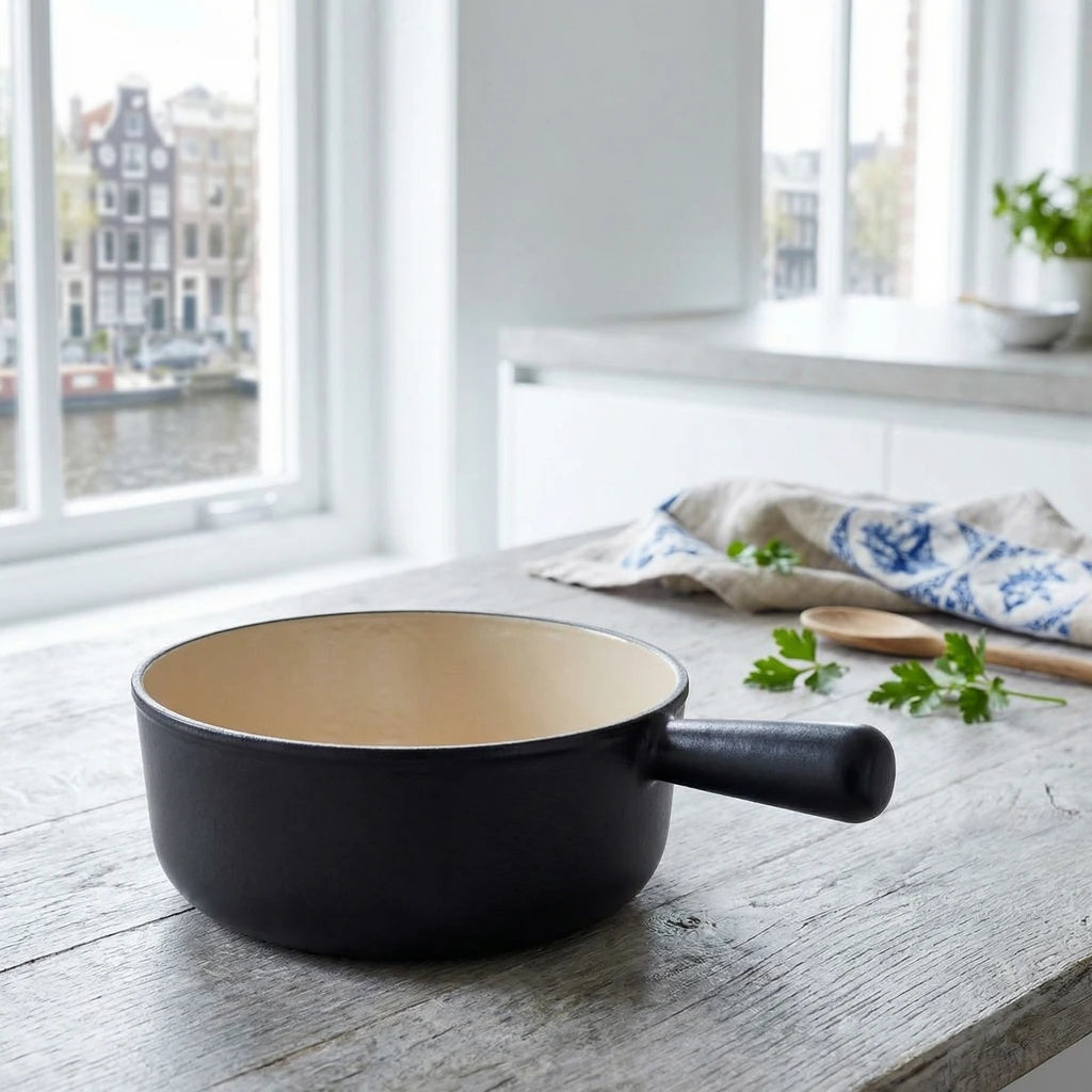 Le Creuset Gusseisen-Bratpfanne – 22 cm, schwarz
