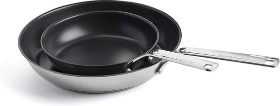KitchenAid Edelstahl-Pfannenset, 2-teilig – 20/28 cm – PFAS-freie Antihaftbeschichtung – Induktionsgeeignetes Pfannenset – Keramikpfanne – Ofenfest bis 160 °C – Silber
