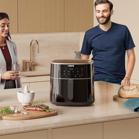 Princess Digital Airfryer XXL 182254 – 8 Liter – Extra groß – PFAS-frei – Heißluftfritteuse – Inklusive höhenverstellbarem Grillrost – Digitaler Touchscreen – 8 Automatikprogramme - 1800 W - Schwarz