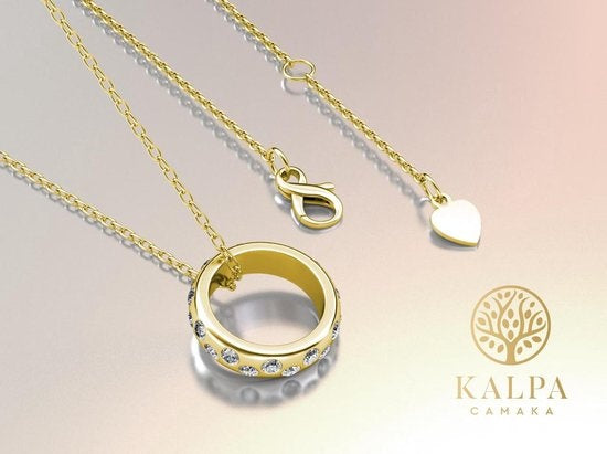 Yolora Damenhalskette mit Anhänger - Kalpa Camaka Kristalle - Farbe Gold - 18K Gelbgold vergoldet - Damenhalskette Gold - Schmuck - Halskette - Luxuriöse Geschenkbox - Geschenkbox - Exklusive Geschenkbox - Schöne Geschenkverpackung
