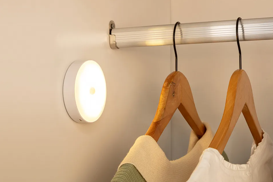 Vlectro 4er-Set LED-Spots mit Sensor - USB-C