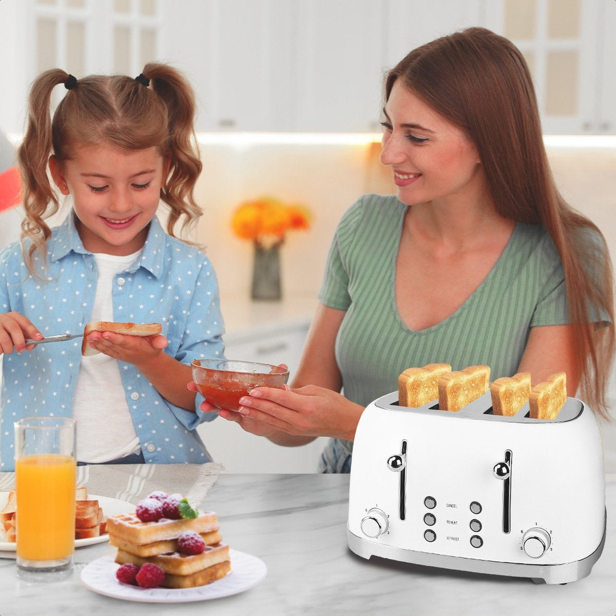 KitchenBrothers Retro-Toaster - 6 Heizstufen - 4 extra breite Schlitze - 1630W - Aufwärm- und Auftaufunktion - Weiß