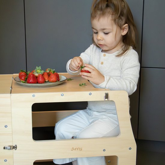 Sunny Mae 2-in-1-Lernturm – Lernturm und Spielmöbel aus Holz für Kinder – Umwandelbar in einen kleinen Tisch mit Stuhl – Mit Kreidetafel – Von Montessori inspiriertes Küchenhelferchen – Sicheres und pädagogisches Spielzeug