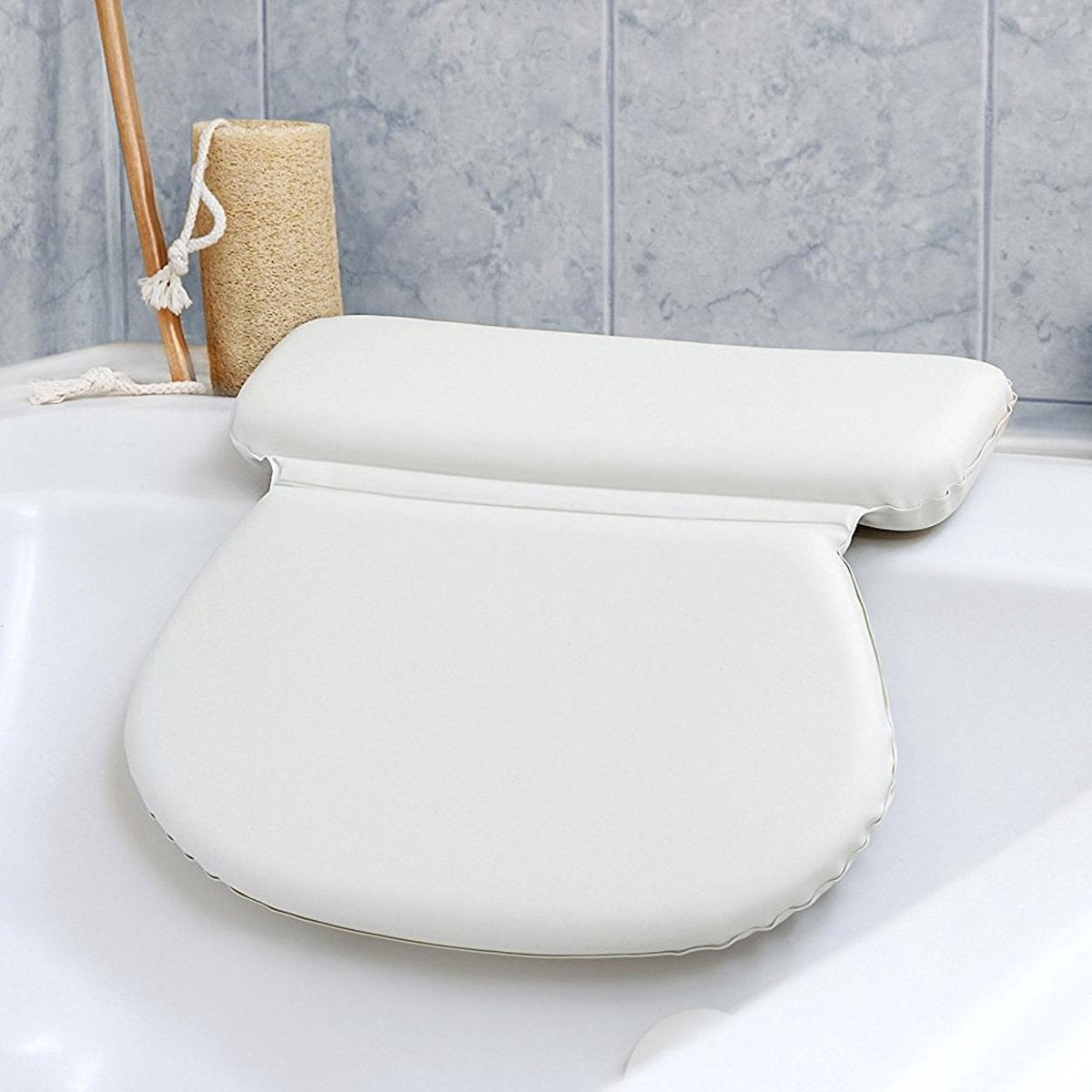 LifeGoods Badekissen - Mit Anti-Rutsch-Saugnäpfen - Für Bad und Whirlpool - Weiß
