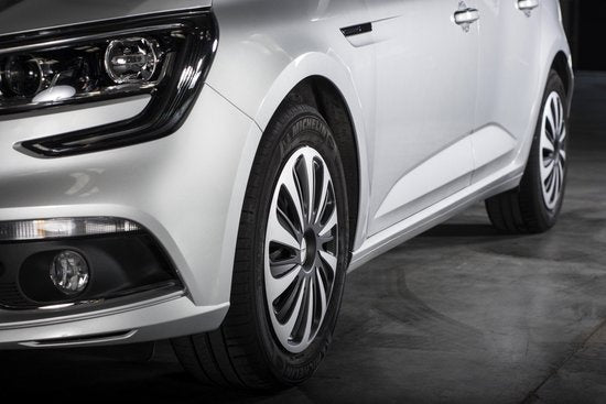 Michelin Radkappen 15-Zoll - silber/schwarz - nvs