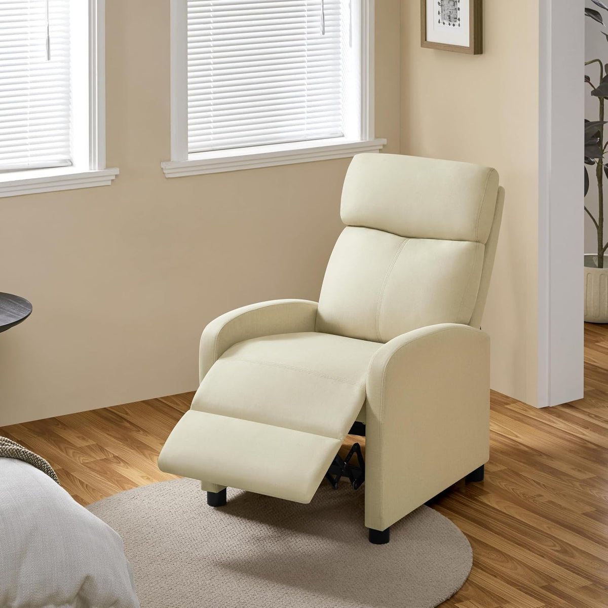 Yaheetech Relaxsessel TV-Sessel – 87 x 61,5 x 99 cm – Verstellbare Fußstütze – Beige