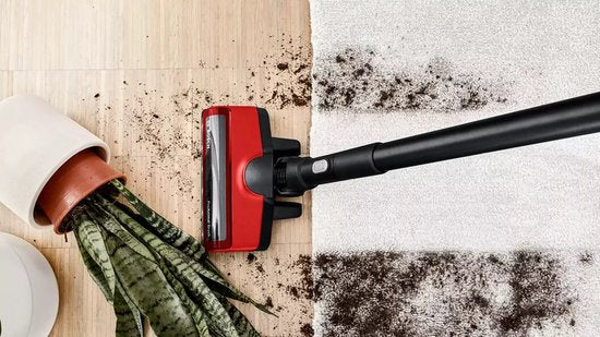 Bosch – Unlimited 8 – ProAnimal – BCS8214ANM – Staubsauger – Schwarz/Rot