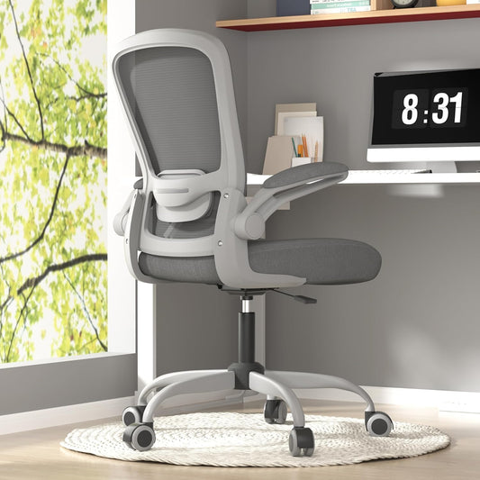 Ergonomischer Bürostuhl – Verstellbare Lendenwirbelstütze – Klappbare Armlehnen – 135°-Neigefunktion