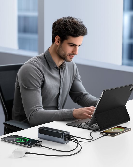 Baseus EnerGeek Powerbank – 145 W, 20.800 mAh, Laptop-Powerbank – – Tragbares Ladegerät – Externer Akku mit 2x USB-C PD 3.0, max. 100 W Schnellladung, Digitalanzeige, kompatibel mit MacBook Pro, Dell, HP, SteamDeck, iPhone 16/15/14/13, Samsung