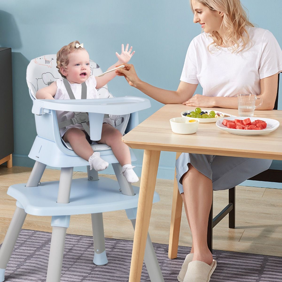 Coast 6-in-1-Kinderstuhl – Sitzerhöhung und Bauklötztisch – inklusive Hocker und 5-Punkt-Gurt – Hellgrau