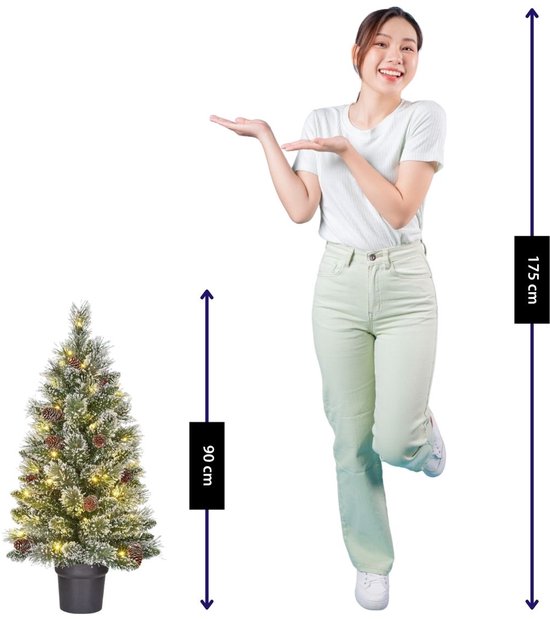 Black Box Trees Vandans Kunstweihnachtsbaum mit Beleuchtung – Weihnachtsbaum H 90 x Ø 48 cm – Kunstbaum im Topf mit verschneiten Zweigen – Grün