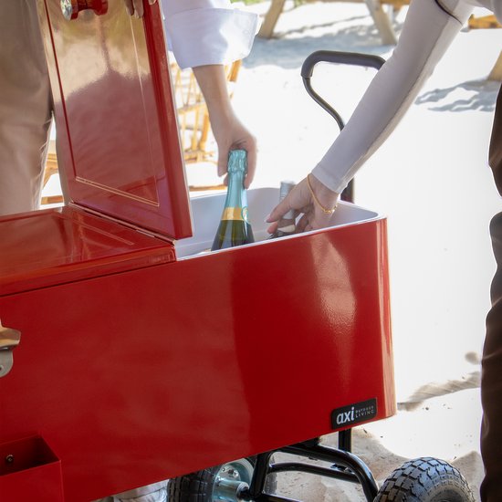 AXI Kühlwagen „Cooler“ in Rot – Handwagen – Kühlbox mit Rädern – 76 l Fassungsvermögen – Kühlbox mit Ablasshahn