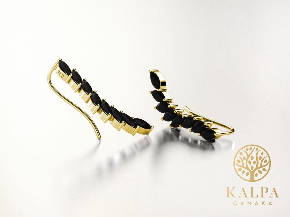 Yolora Damen Ohrringe - Kalpa Camaka Kristalle - Gold - Schwarzer Kristall - 18K Gelbgold vergoldet - Damen Ohrringe Gold - Schmuck - Luxuriöse Geschenkbox - Geschenkbox - Exklusive Geschenkbox - Schöne Geschenkverpackung