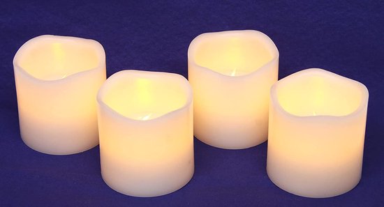 LED-Kerzen 5 x 7 cm - 4er-Set - mit Timer - Weiß
