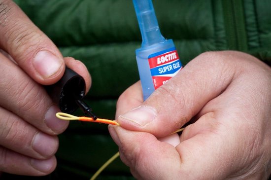 Loctite Pinsel 5 g Hochpräzision | Ideale Anwendung mit Pinsel | Hochpräzisions-Zweitklebstoff | Sekundenkleber für universelle Anwendung | Sekundenkleber, Multikleber & Alleskleber | Hobby| & Reparatur-Zweitklebstoff