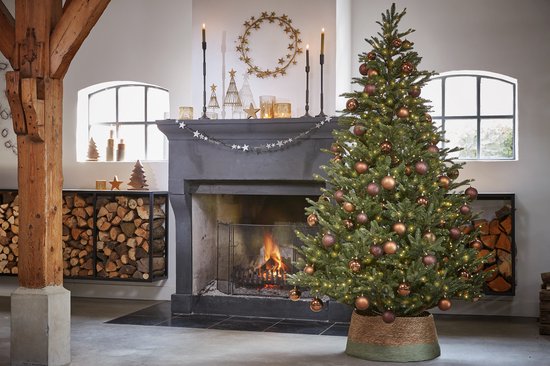 Black Box Trees Frasier Kunstbaum – Weihnachtsbaum mit verspielter, natürlicher Form – PE-Nadeln und Scharnierkonstruktion – Weihnachtsdekoration für den Innenbereich – H 155 x T 109 cm – Grün