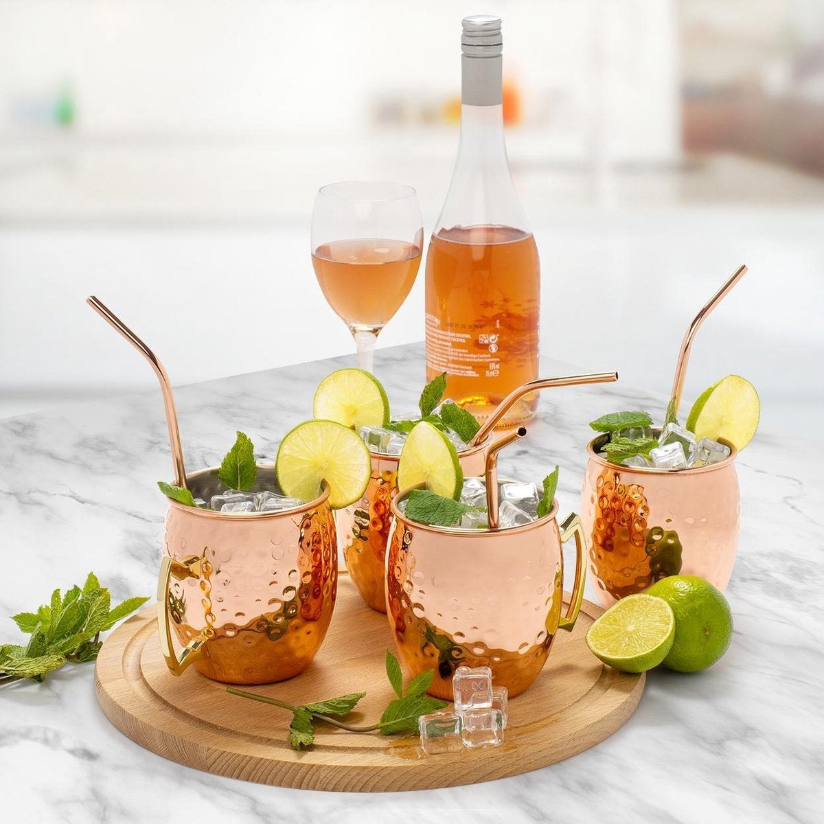 KitchenBrothers Moscow Mule Cups - Cocktailgläser mit Strohhalm - 4 Stück - gekupfert - 500ML