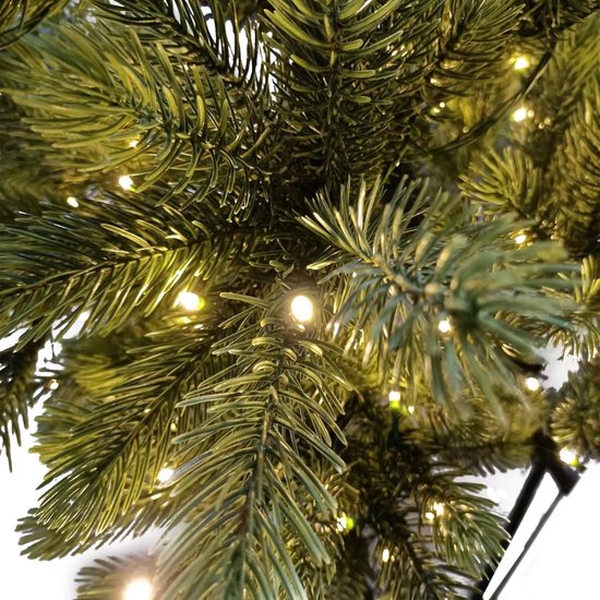 Wintervalley Trees - Künstlicher Weihnachtsbaum Lucas mit Licht - 138x240cm - Grün