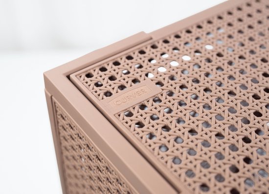 Curver Kaya Wäschekorb mit Deckel – 60 l – 38 x 29 x 58,5 cm – Warm Taupe